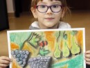 Grup 6 8 ani Desen Pastel Cretat Fructe de Toamna Ema. 130x98 Atelier de pictura si desen, 6 8 ani